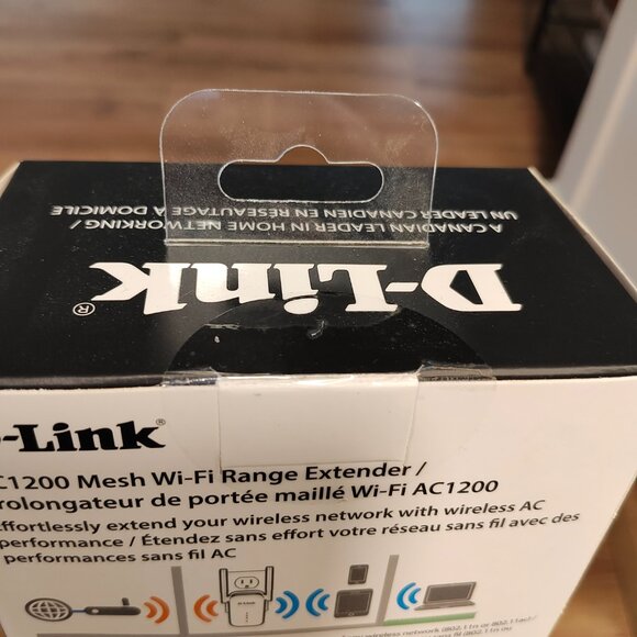 BNIB DLink Wifi Range Extender, AC1200 DAP- 1610 - Picture 4 of 5